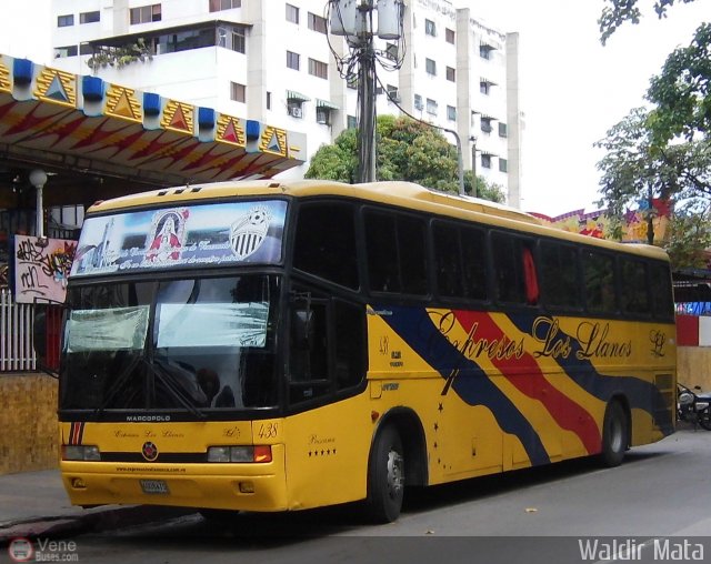 Expresos Los Llanos 438 por Waldir Mata
