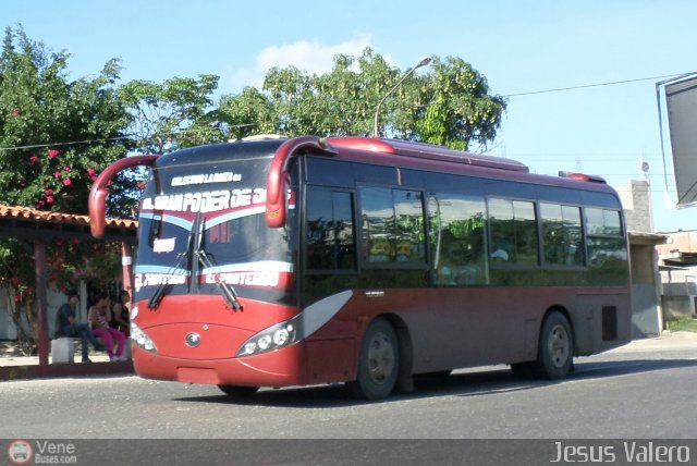 Colectivos La Raza C.A. 04 por Jess Valero