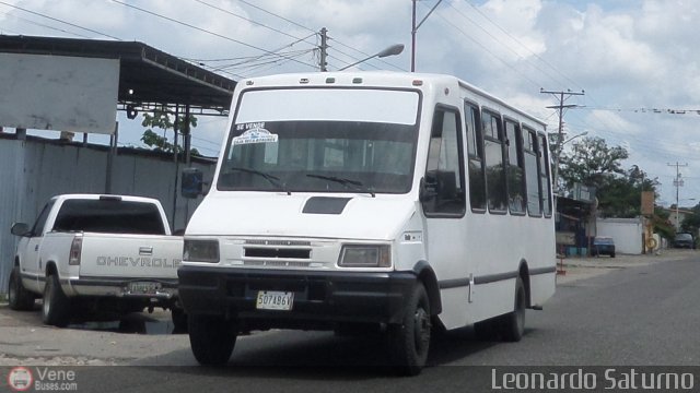 Particular o Desconocido 507 por Leonardo Saturno