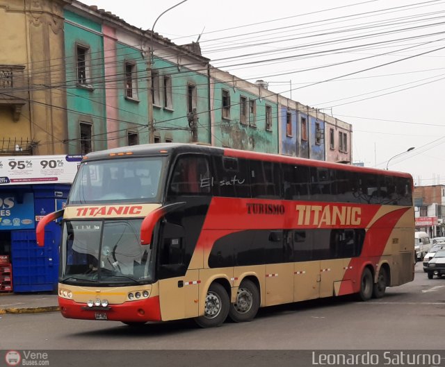 Turismo Titanic S.A.C. 957 por Leonardo Saturno