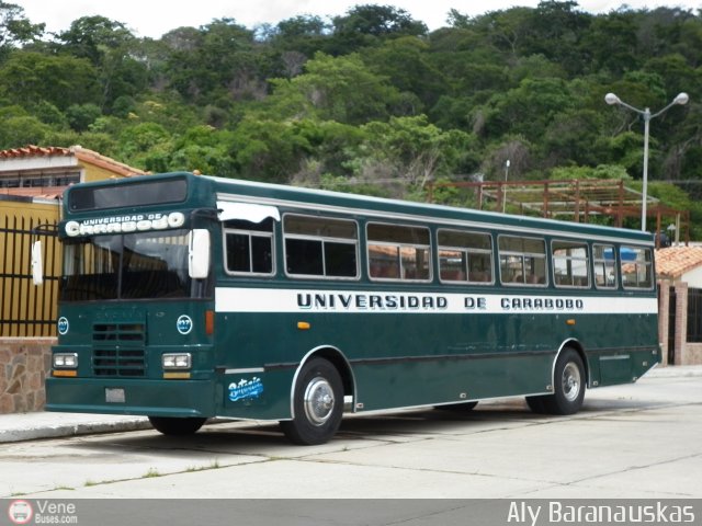 Universidad de Carabobo 127 por Aly Baranauskas