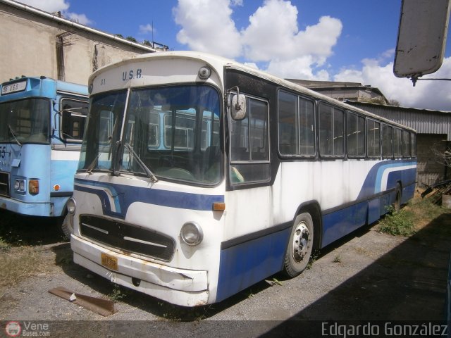 Universidad Sim�n Bol�var 31 por Edgardo Gonz�lez