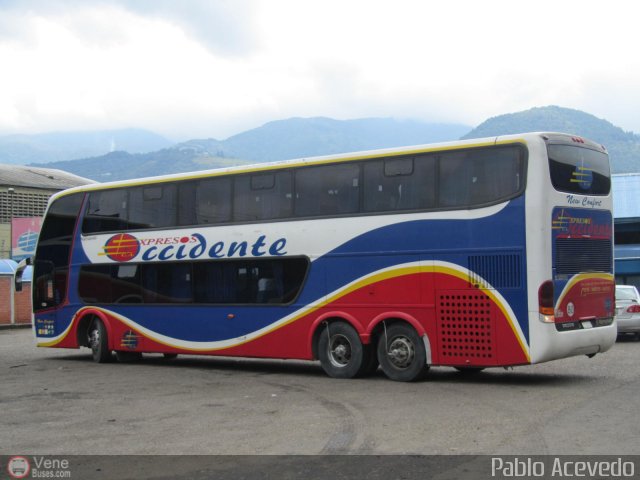 Expresos Occidente 215 por Pablo Acevedo