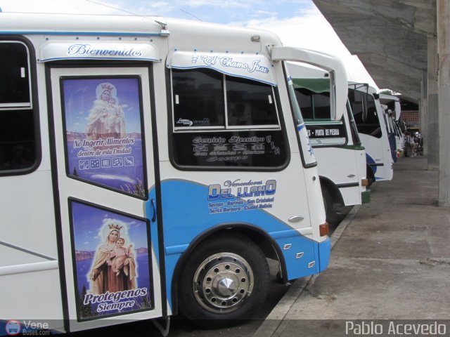 Garajes Paradas y Terminales San-Cristobal por Pablo Acevedo