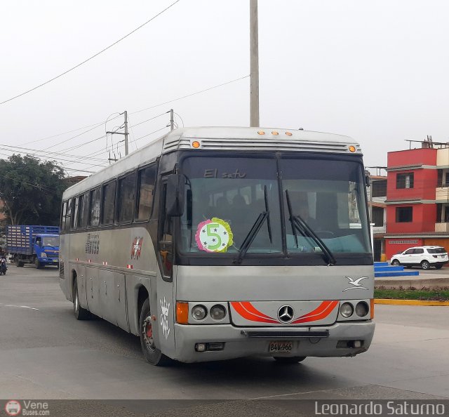Transporte JR Buss 966 por Leonardo Saturno