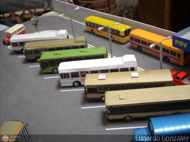 Maquetas y Miniaturas VDJ-5002 por Edgardo Gonzlez