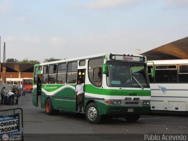 Expresos Bolivarianos 47 por Pablo Acevedo