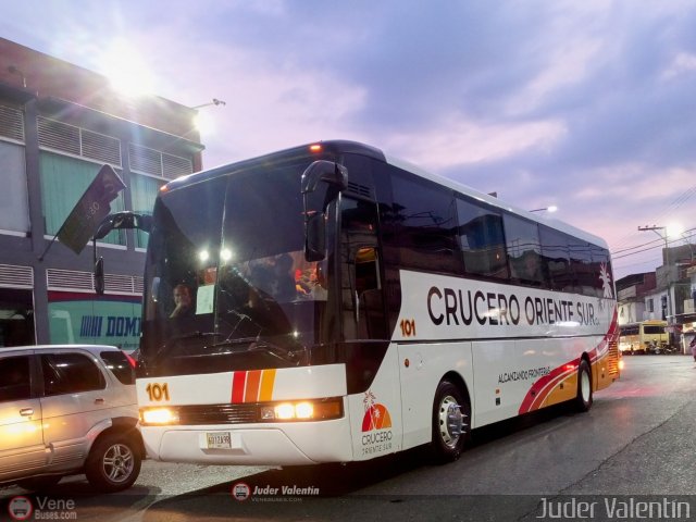 Cruceros Oriente Sur 101 por Juder Valentn