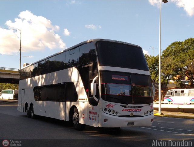 Expresos San Crist�bal 082 por Alvin Rond�n