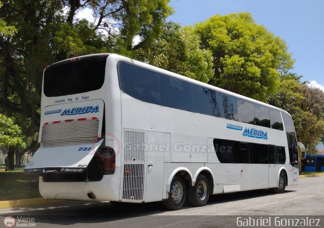 Expresos M�rida 0237 por Gabriel Gonz�lez