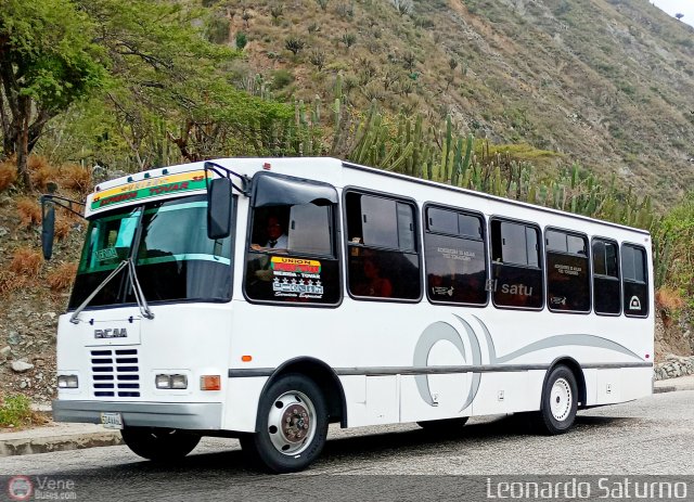 Uni�n Expresos Tovar 32 por Leonardo Saturno