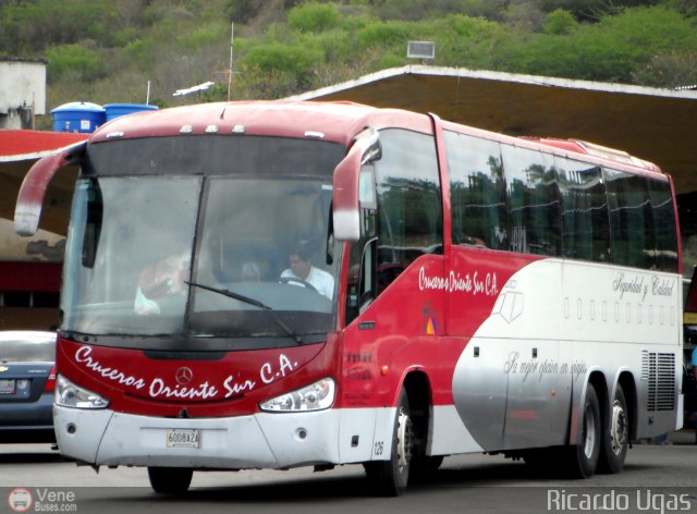 Cruceros Oriente Sur 126 por Ricardo Ugas