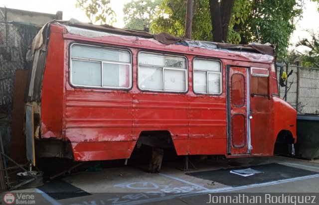 En Chiveras Abandonados Recuperaci�n Caracas por Jonnathan Rodr�guez