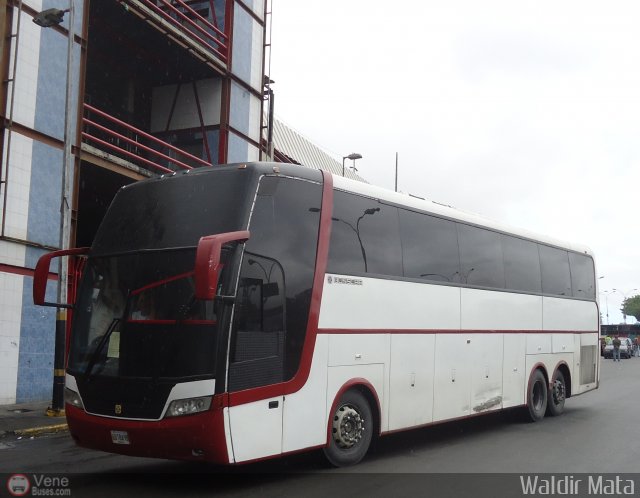 Particular o Desconocido 1074 por Waldir Mata