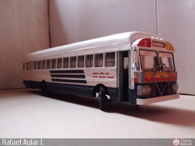 Maquetas y Miniaturas 38 ruta 10 por Rafael Aular