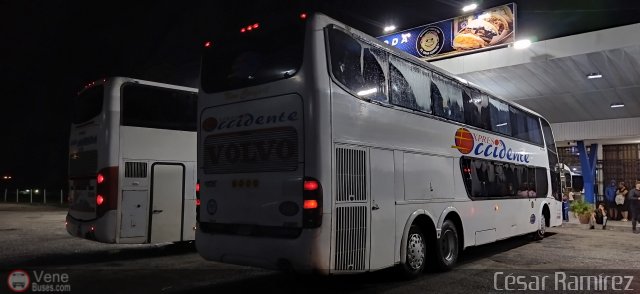 Expresos Occidente 116 por C�sar Ram�rez