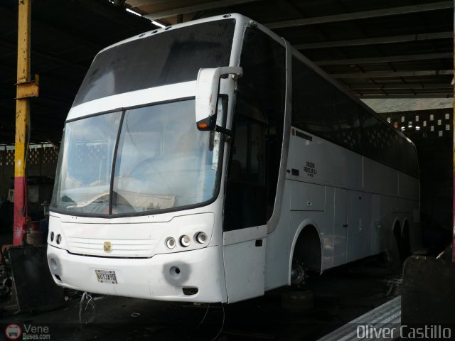 Cruceros Oriente Sur 343 por Oliver Castillo