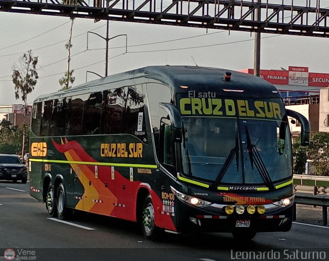 Transportes Cruz del Sur S.A.C. BCH108 por Leonardo Saturno