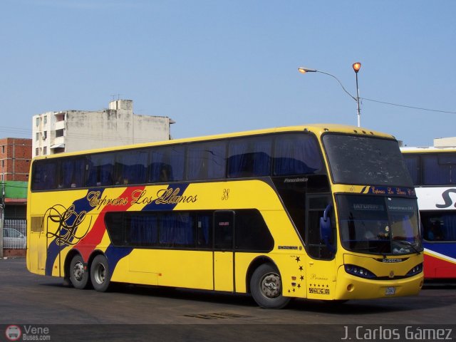 Expresos Los Llanos 038 por J. Carlos Gámez