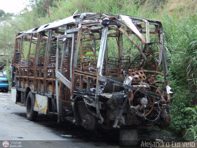 En Chiveras Abandonados Recuperacin AC0001 por Alejandro Curvelo