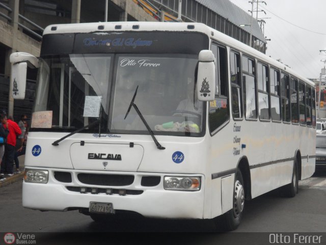 Transporte El Esfuerzo 44 por Otto Ferrer