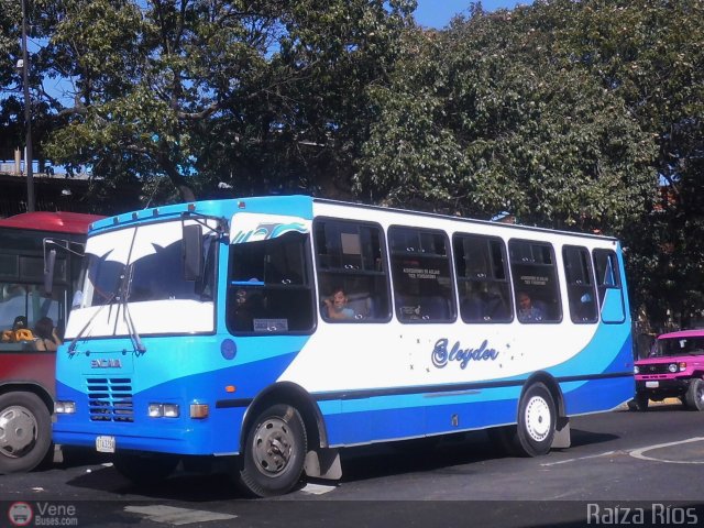 Organizaciones Unidas de C. Caracas - La Guaira 152 por Waldir Mata