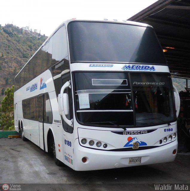 Expresos M�rida 0180 por Waldir Mata