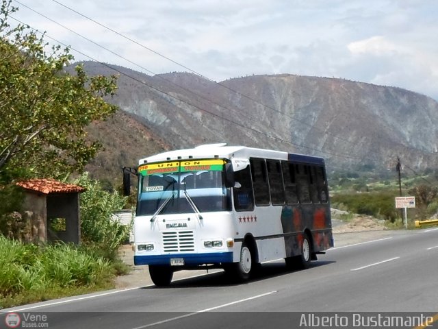 Uni�n Expresos Tovar 16 por Alberto Bustamante