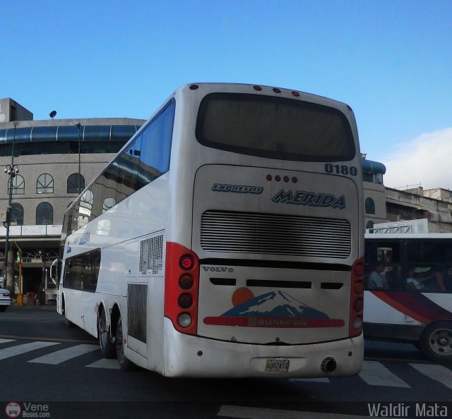 Expresos M�rida 0180 por Waldir Mata