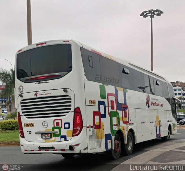 Expreso Internacional Palomino 7021 por Leonardo Saturno