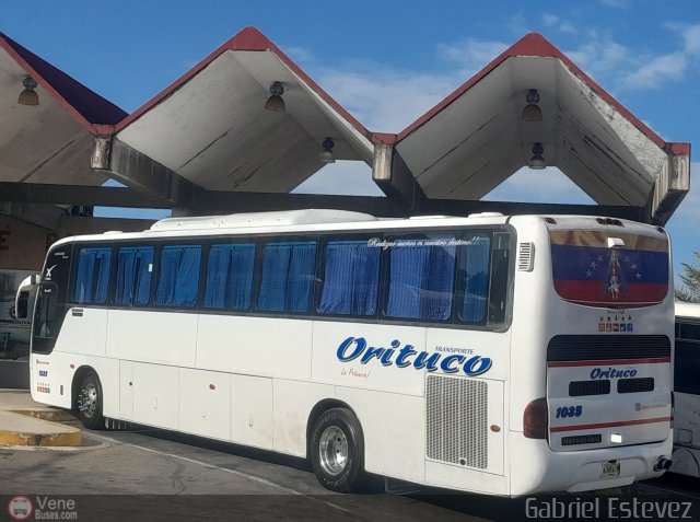 Transporte Orituco 1035 por Gabriel Estevez