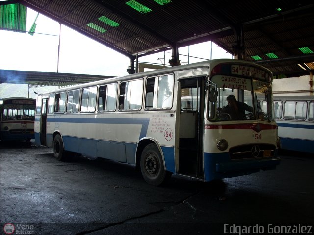 DC - Colectivos Solven 054 por Edgardo Gonz�lez