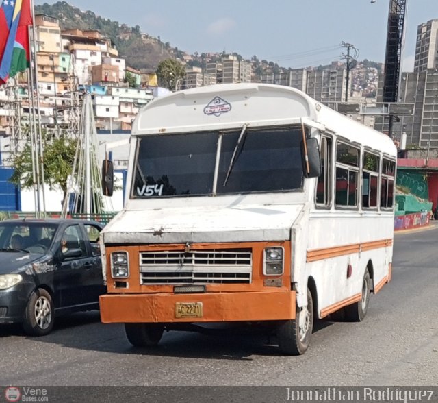 DC - Asoc. de Coop. de Transporte Ciudad Tiuna 054 por Jonnathan Rodr�guez