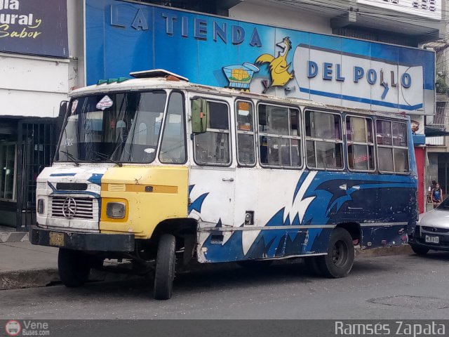 DC - Asoc. de Coop. de Transporte Ciudad Tiuna 300 por Ramsés Zapata