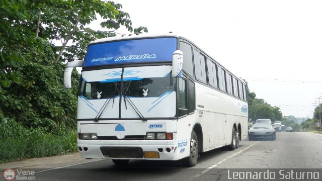 Expresos M�rida 0098 por Leonardo Saturno