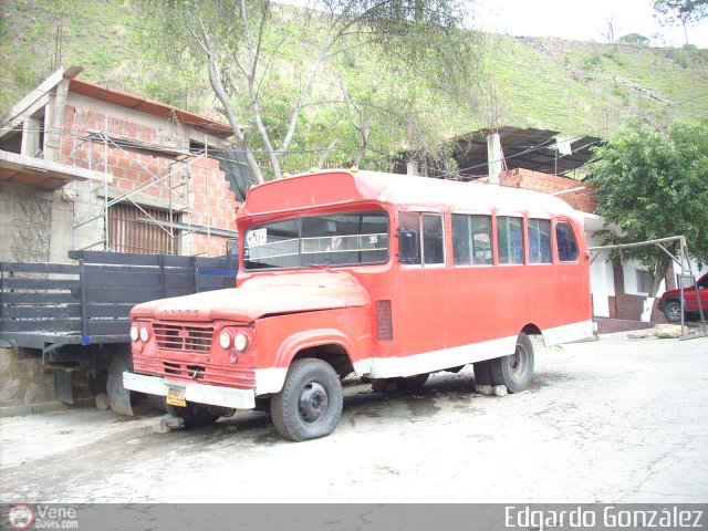 Particular o Transporte de Personal S-18202 por Edgardo Gonzlez