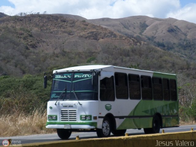 U.C. Serrano Pinto 33 por Jes�s Valero