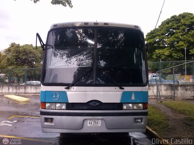 Particular o Desconocido Orinoco II por Oliver Castillo