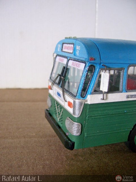 Maquetas y Miniaturas 41 ruta 81 ICEP por Rafael Aular