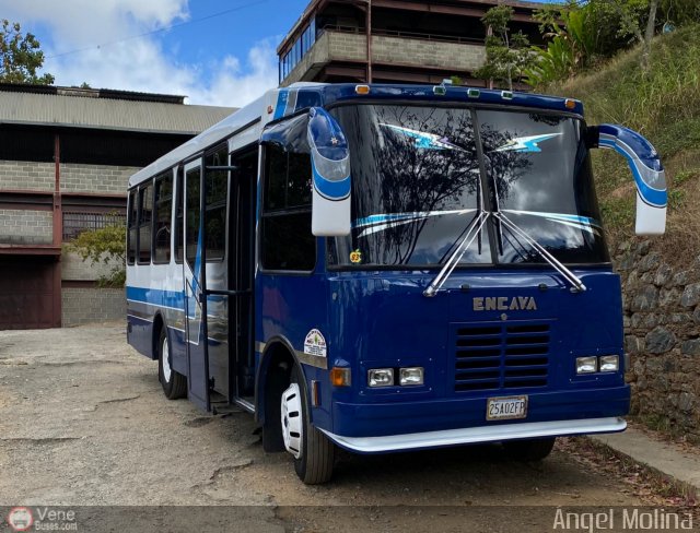 Coop. Transporte Menca de Leoni 083 por ngel Molina
