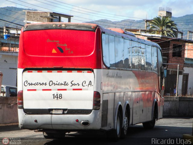 Cruceros Oriente Sur 148 por Ricardo Ugas