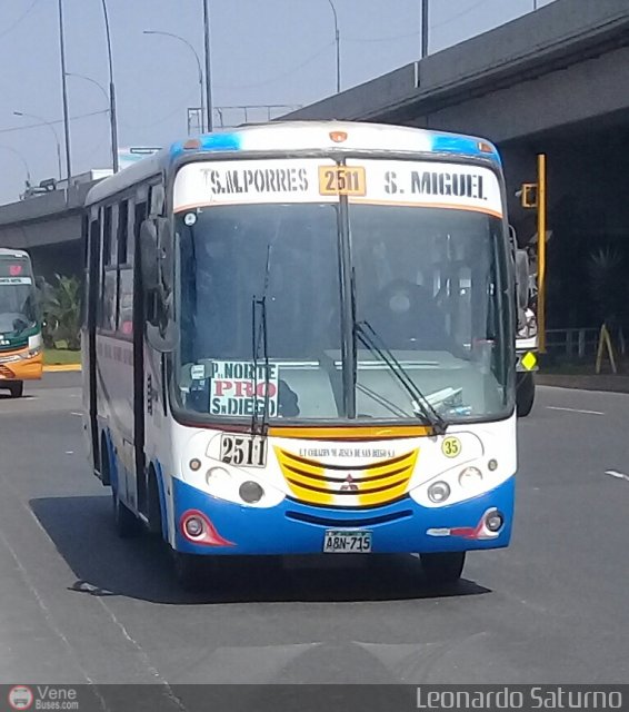 Empresa Peruana Pendiente 35 por Leonardo Saturno