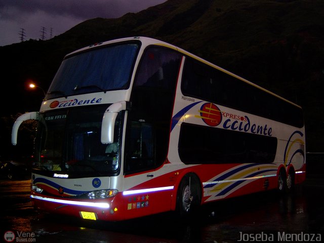 Expresos Occidente 090 por Joseba Mendoza