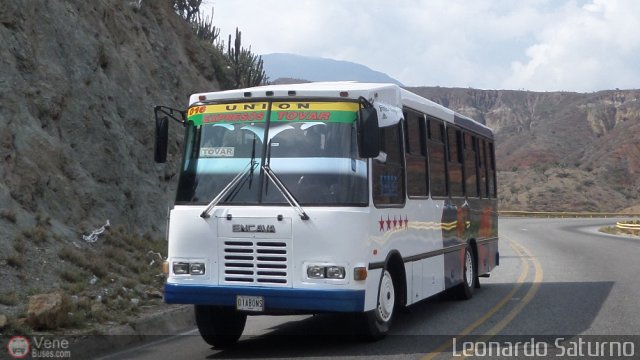 Uni�n Expresos Tovar 16 por Leonardo Saturno