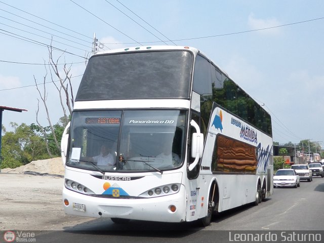 Expresos M�rida 0064 por Leonardo Saturno