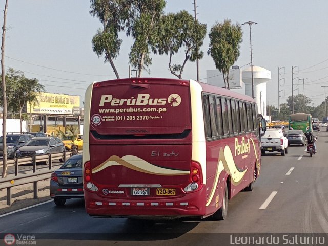 Empresa de Transporte Per� Bus S.A. 405 por Leonardo Saturno