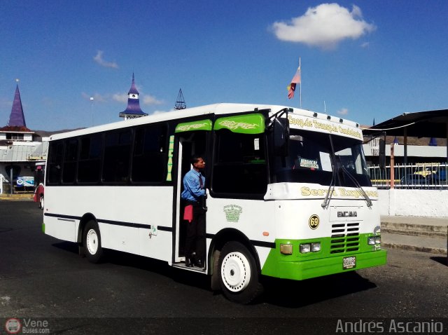 Coop. de Transporte La Candelaria 69 por Andrs Ascanio