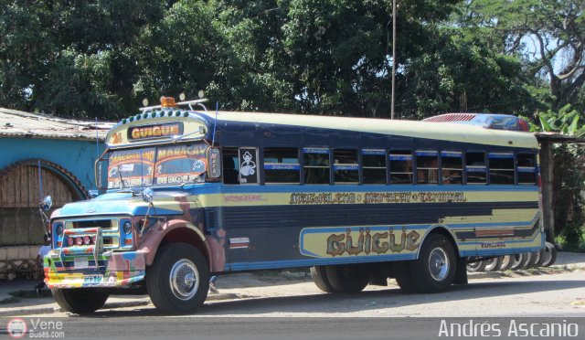 Transporte Arvelo 24 por Andrs Ascanio