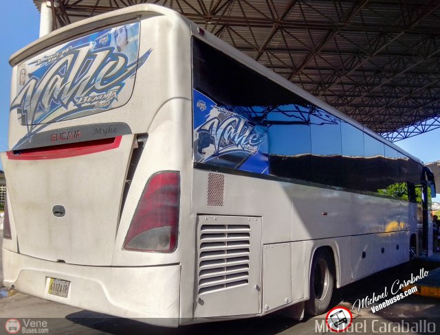 Particular o Desconocido Carupano por Michael Caraballo