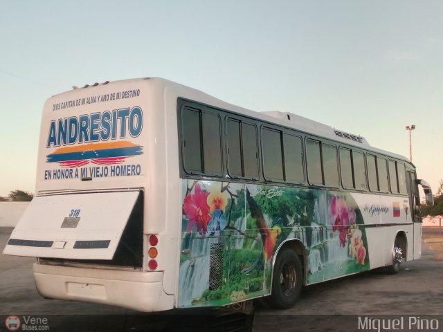 Expresos La Guayanesa 318 por Miguel Pino